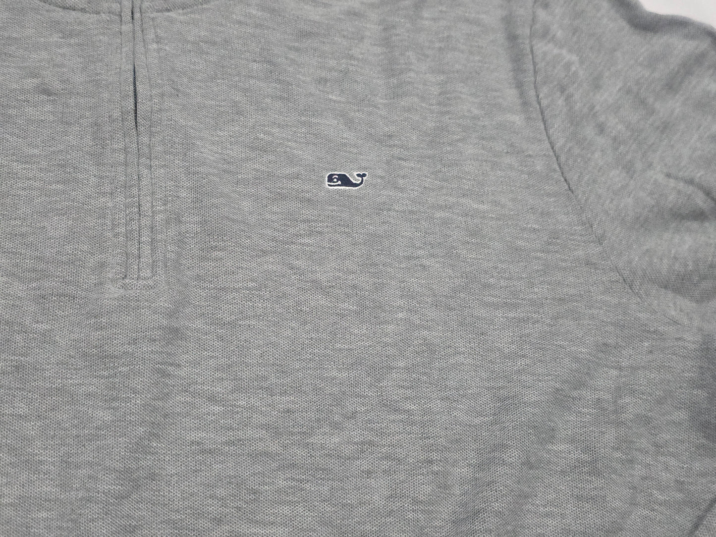Sueter Vineyard Vines Grande L Gris (Usado)