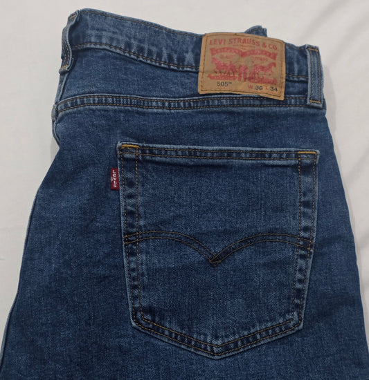 Pantalon Levis 505 36x34 Recto Azul (Usado)