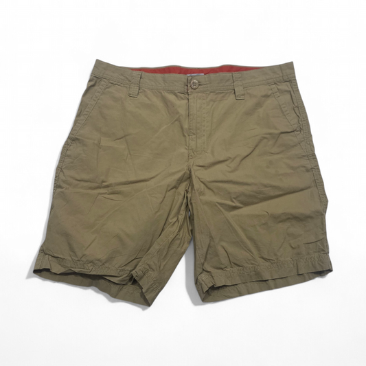Bermuda Columbia Talla 34 Cafe (Usado)