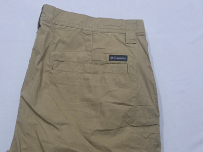 Bermuda Columbia Talla 34 Cafe (Usado)