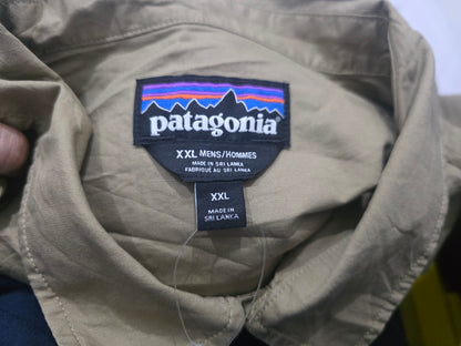 Chamarra Ligera Patagonia 2xl Cafe Botones (Usado)