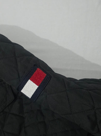 Chamarra Tommy Hilfiger Grande L Mujer Color Negro (Usado)