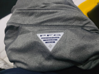 Playera Manga Larga Columbia Grande L Gris Cierre Corto (Usado)