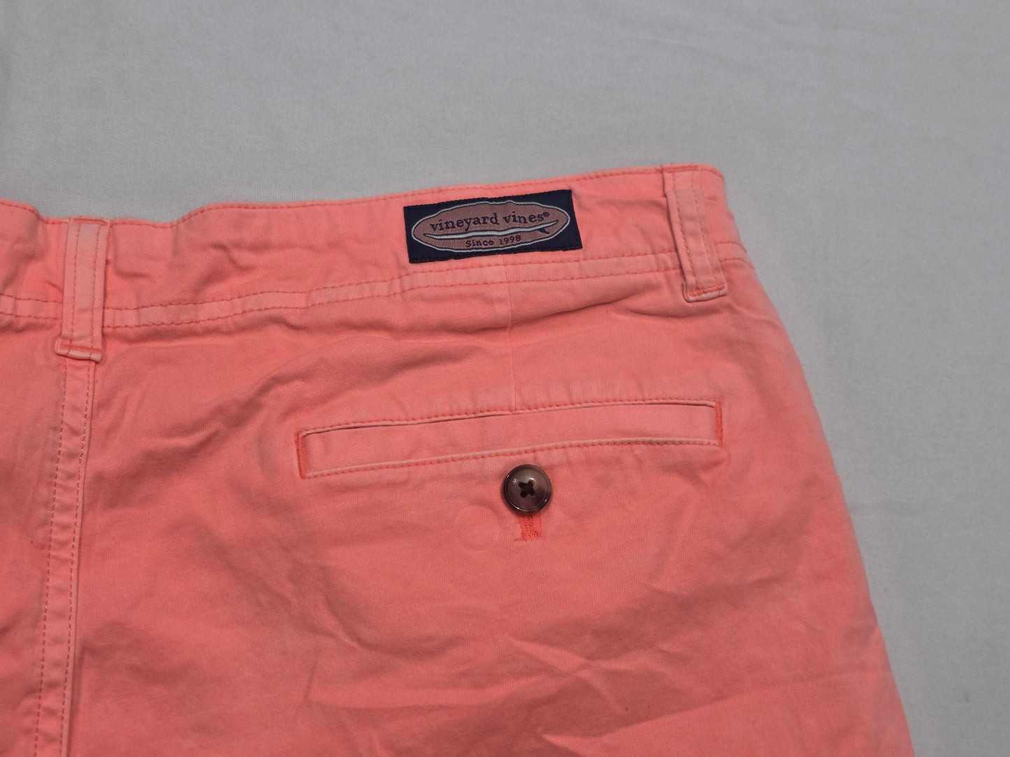 Bermuda Vineyard Vines Talla 36 Naranja Fosforenscente