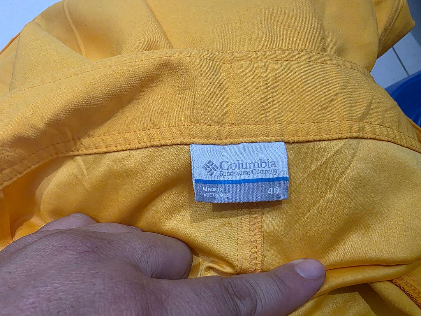 Bermuda Columbia Pfg Talla 40 Amarillo