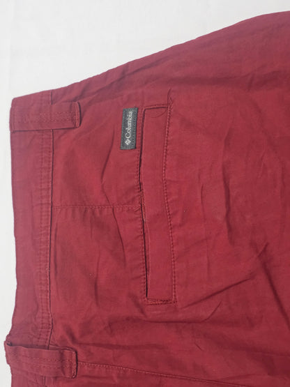 Bermuda Columbia Talla 32 Rojo (Usado)