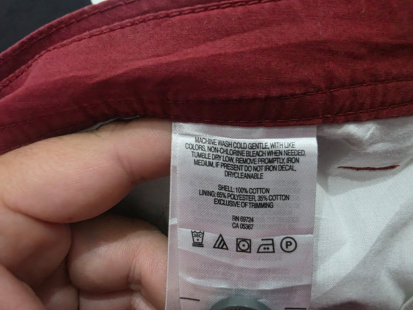 Bermuda Columbia Talla 32 Rojo (Usado)