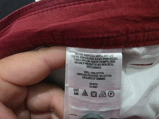 Bermuda Columbia Talla 32 Rojo (Usado)