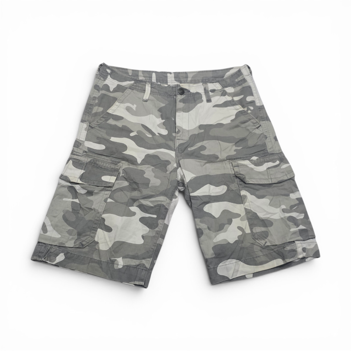 Bermuda True Religion Talla 34 Verde Militar Claro