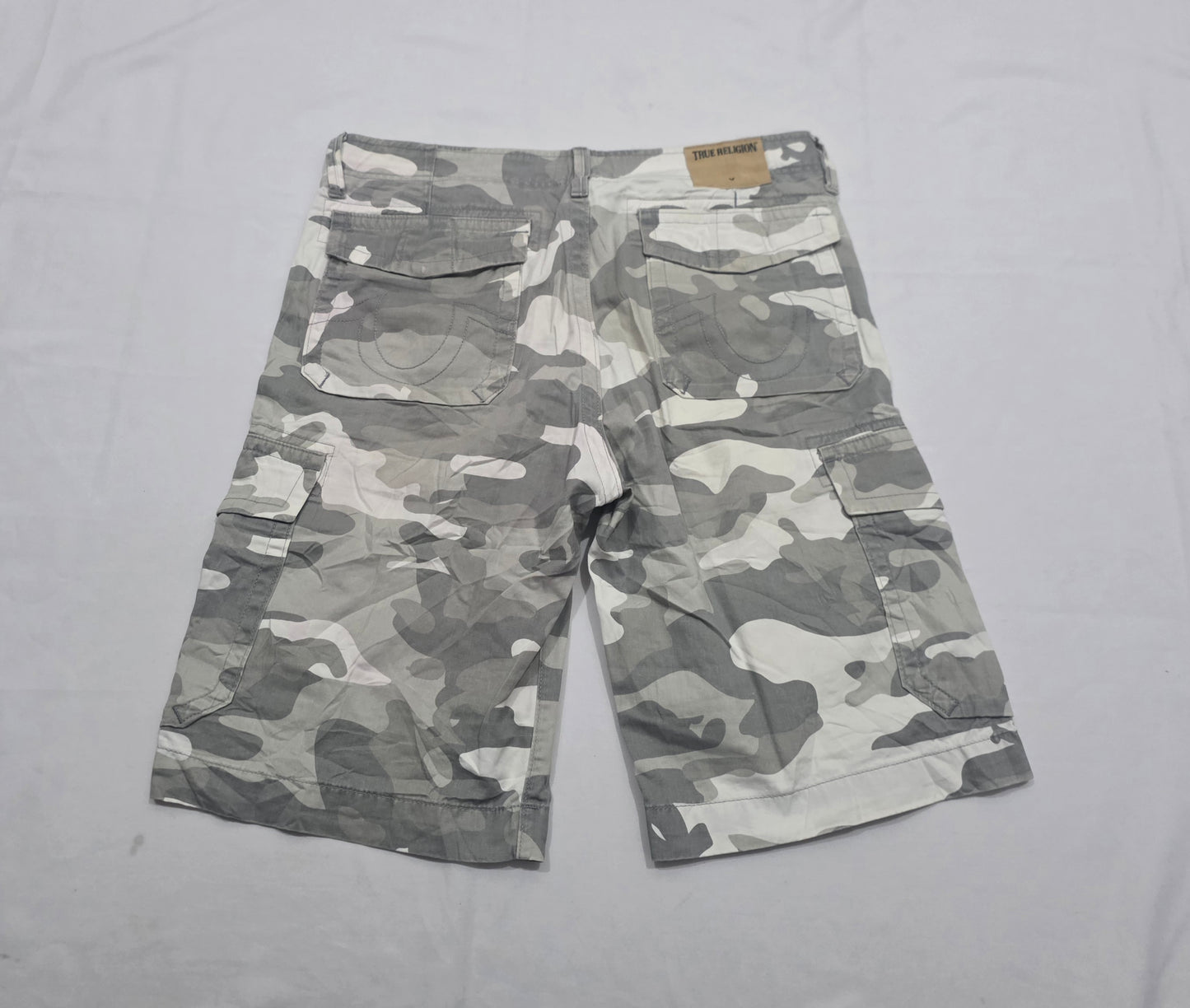 Bermuda True Religion Talla 34 Verde Militar Claro