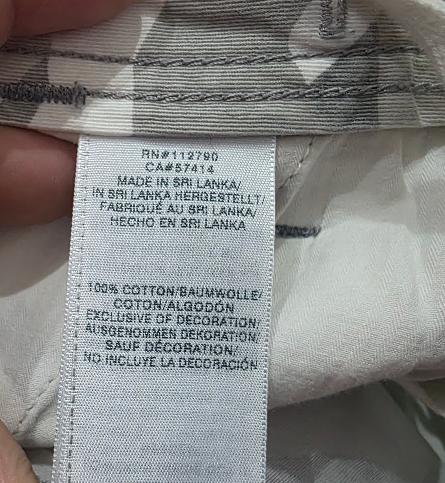 Bermuda True Religion Talla 34 Verde Militar Claro