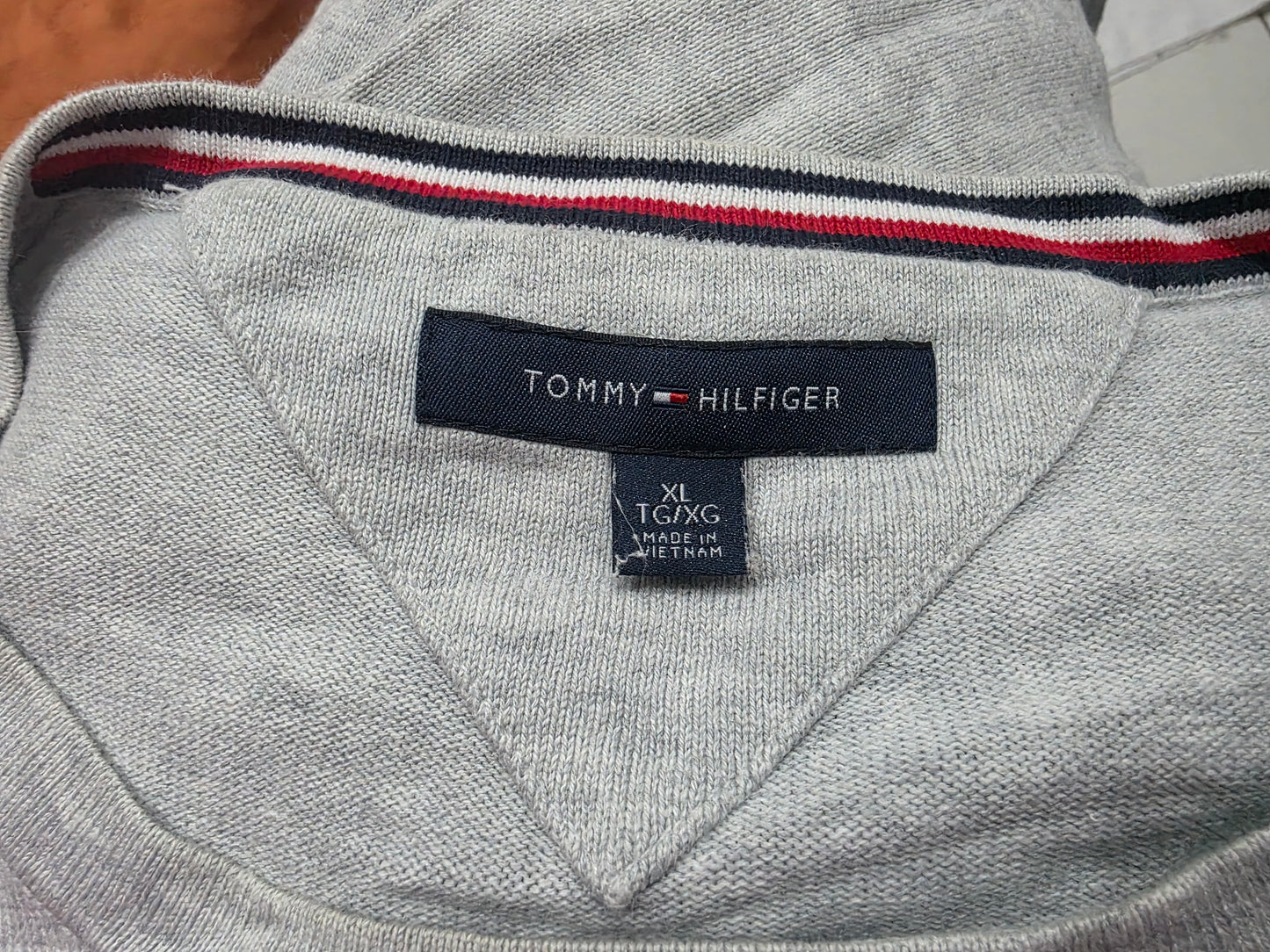 Sueter Cuello Redondo Delgado Tommy Hilfiger Xgrandexl Gris
