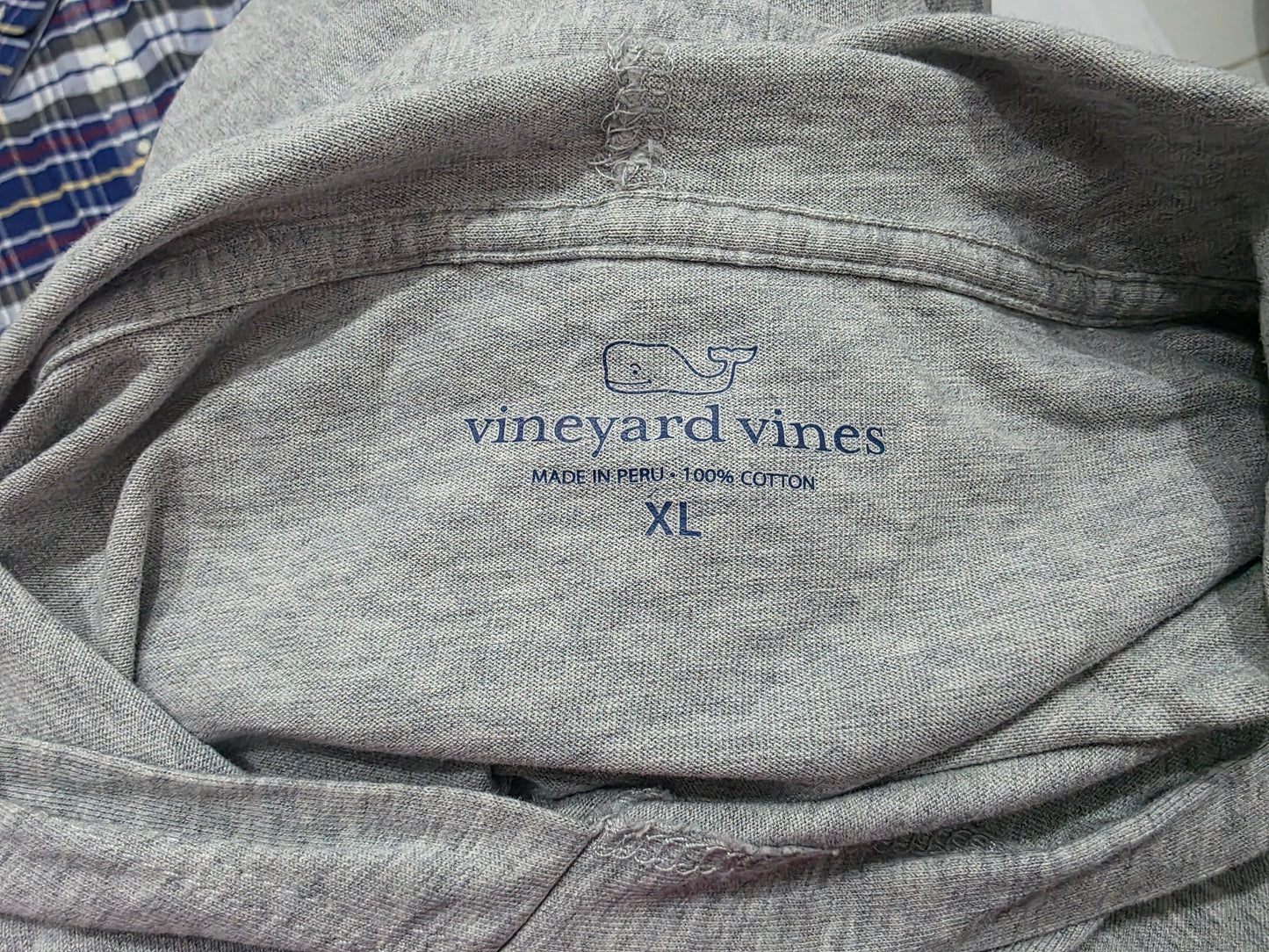Playera Con Gorro Vineyard Vines Xgrandexl Gris Manga Larga