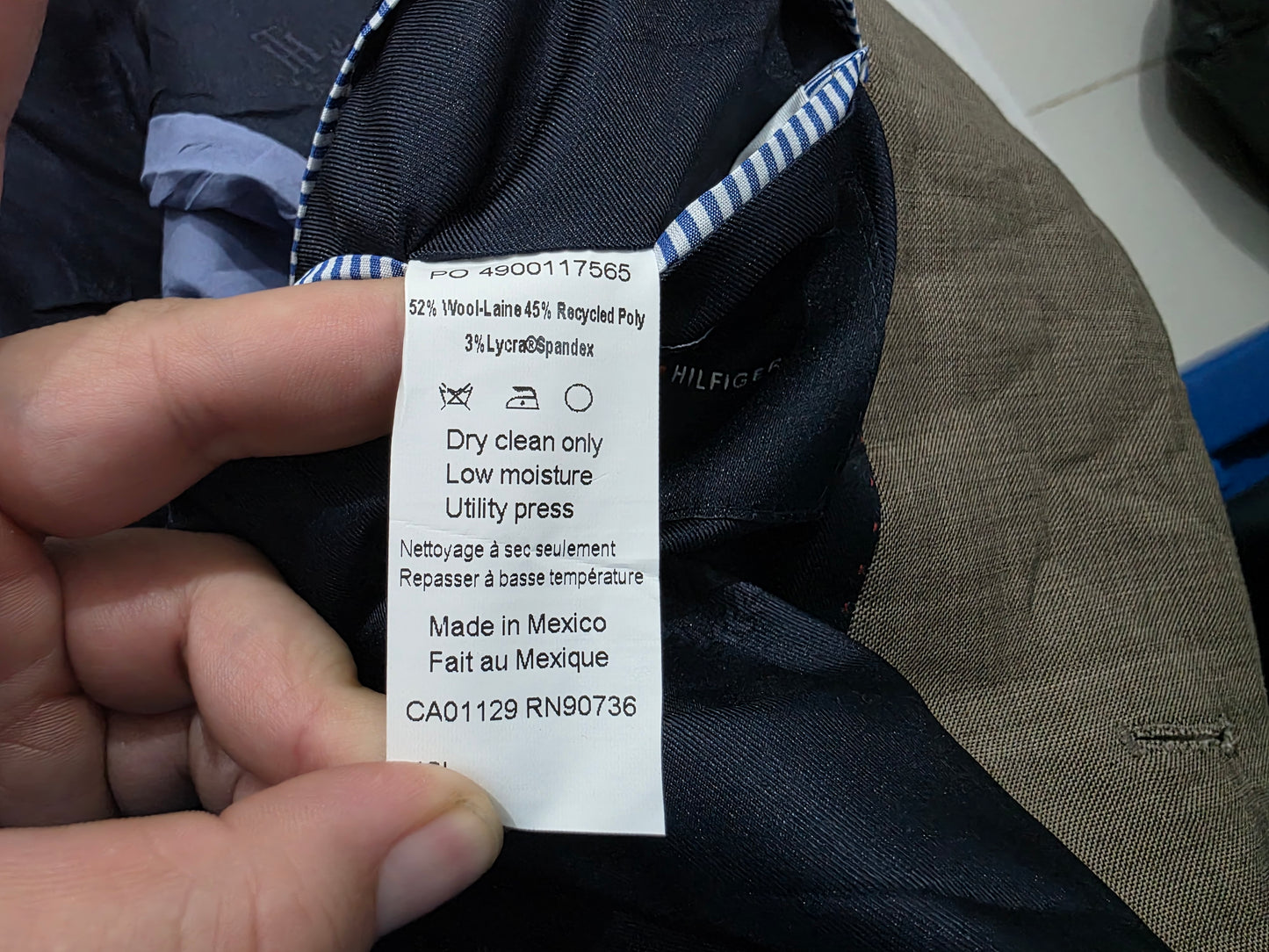 Saco Tommy Hilfiger 42l Café Lana Stretch (Usado)