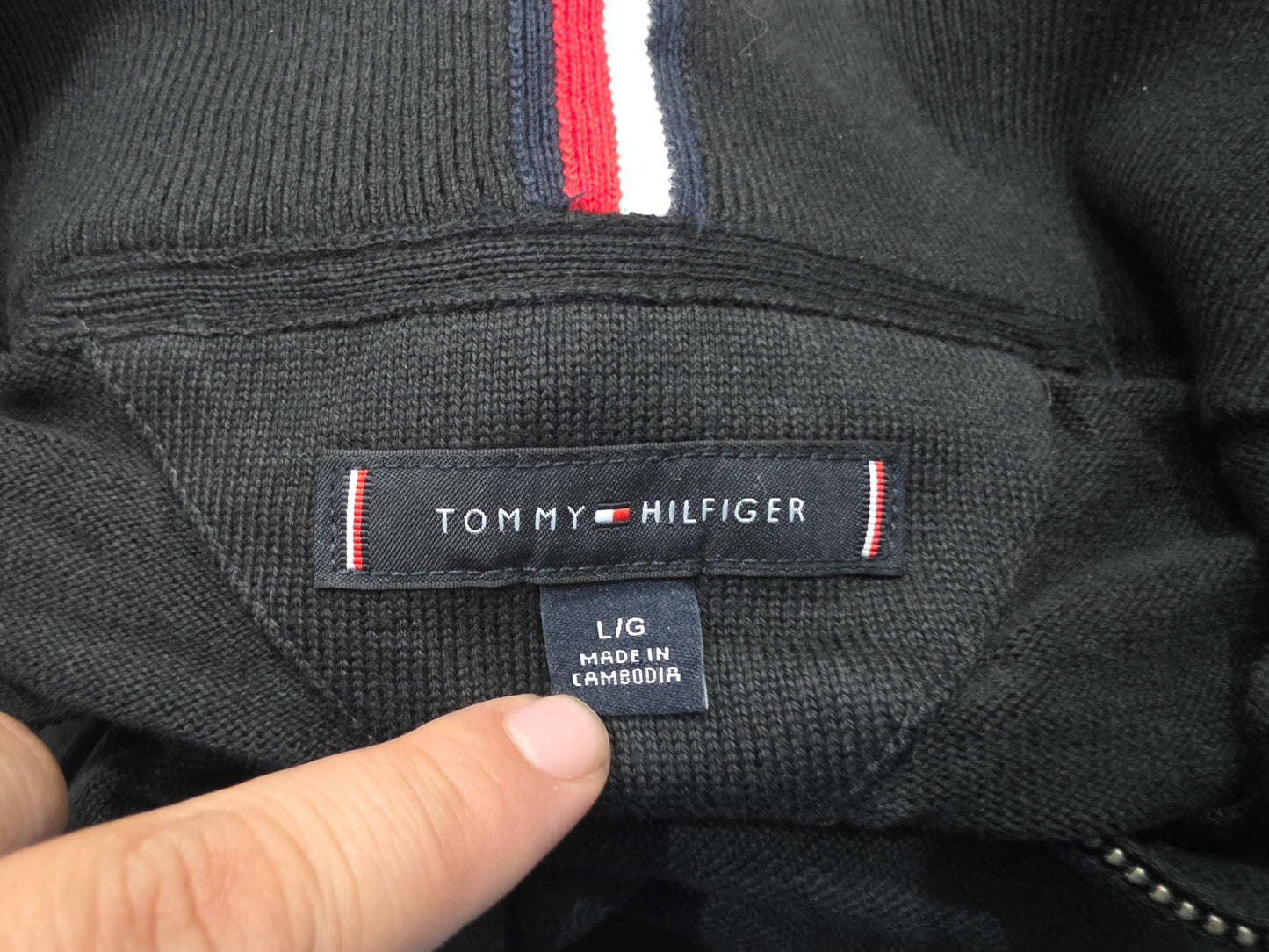 Sueter Tommy Hilfiger Grande L Negro Cierre Corto (Usado)