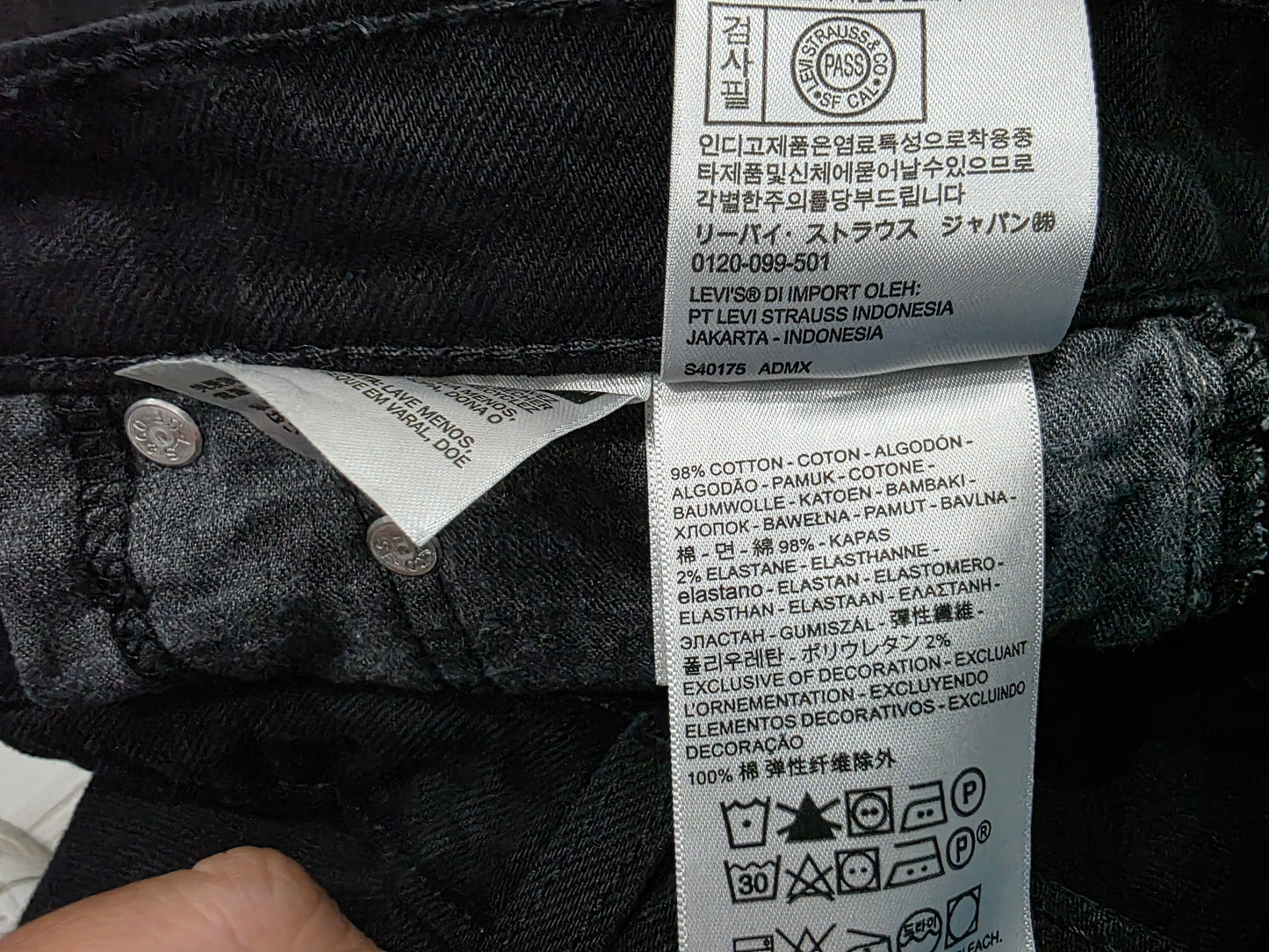 Pantalon Slimfit Levis 512 28x30 Negro (Usado)