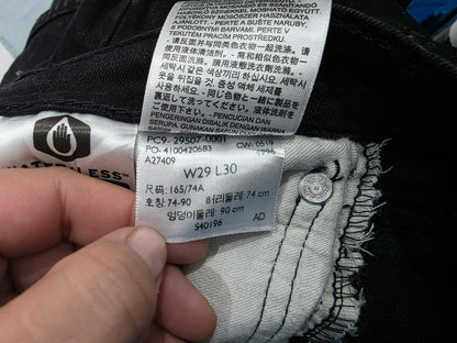 Pantalon Slimfit Levis 502 29x30 Negro (Usado)