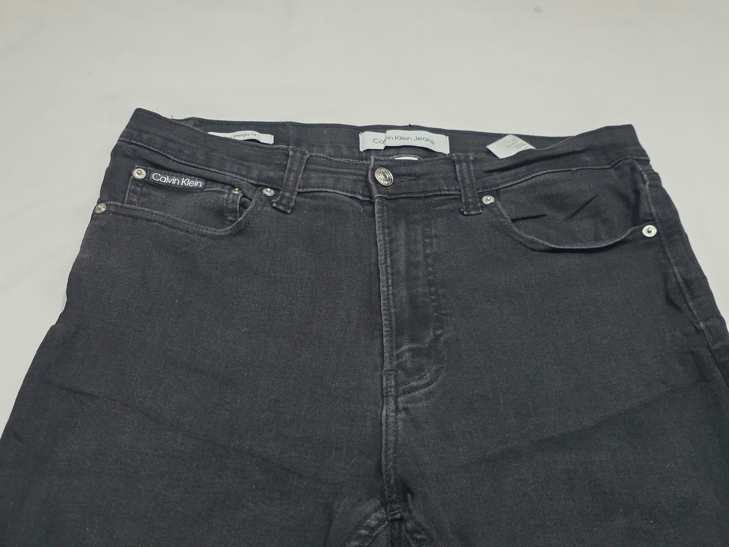 Pantalon Slim Recto Calvin Klein 32x29 Negro (Usado)