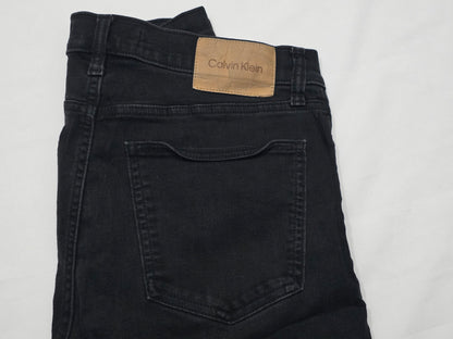 Pantalon Slim Recto Calvin Klein 32x29 Negro (Usado)