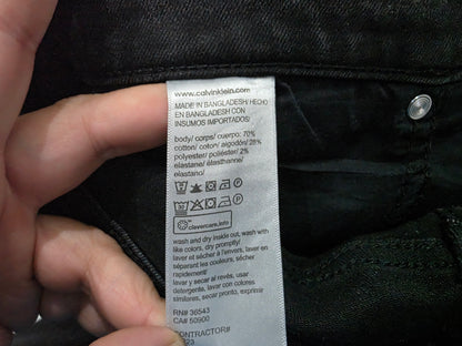 Pantalon Slim Recto Calvin Klein 32x29 Negro (Usado)