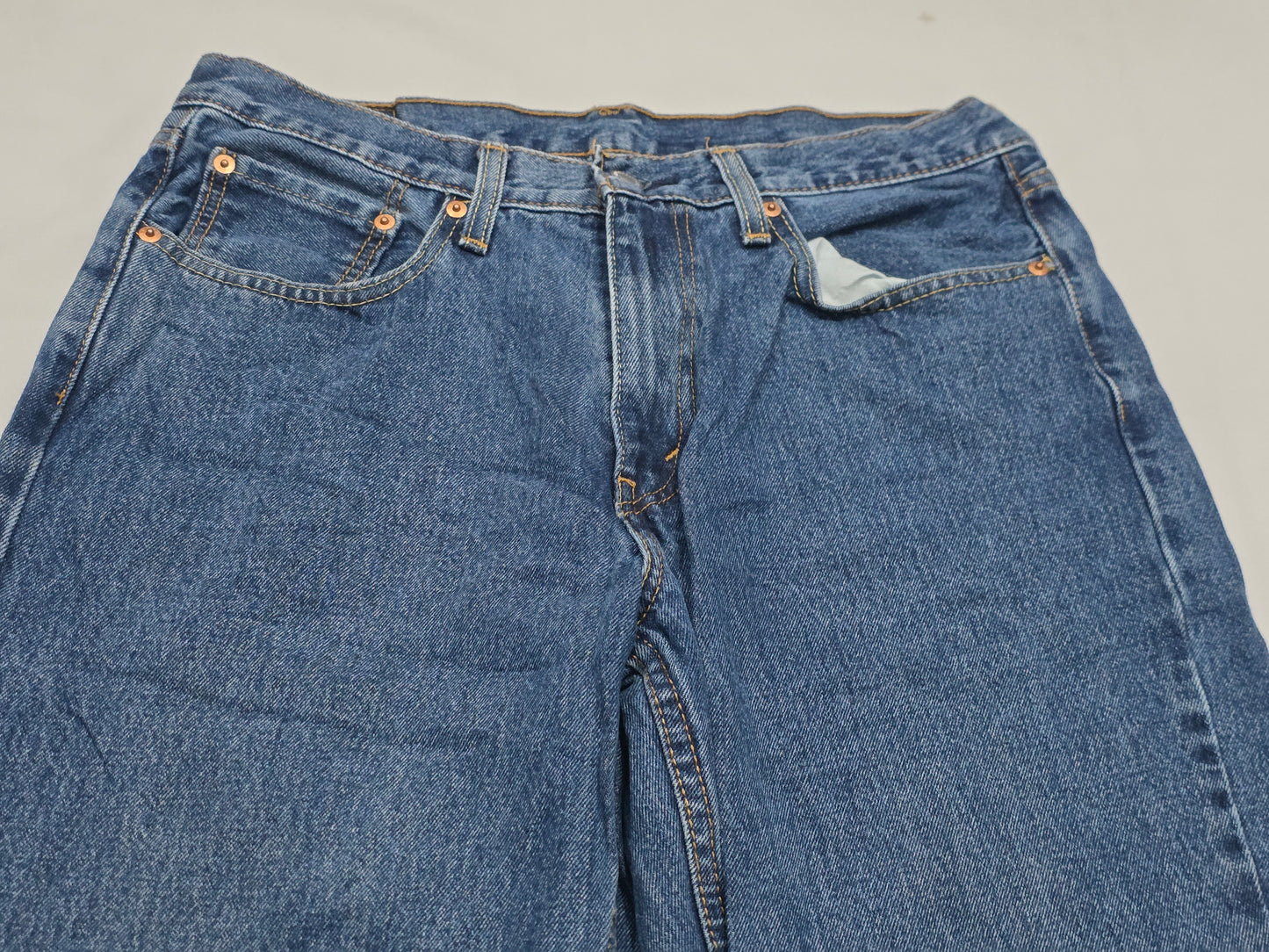 Pantalon Recto Levis 550 33x32 Azul Marino (Usado)