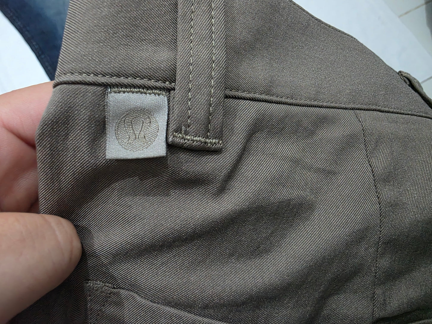 Pantalon Deportivo Lululemon 34 Cafe (Usado)