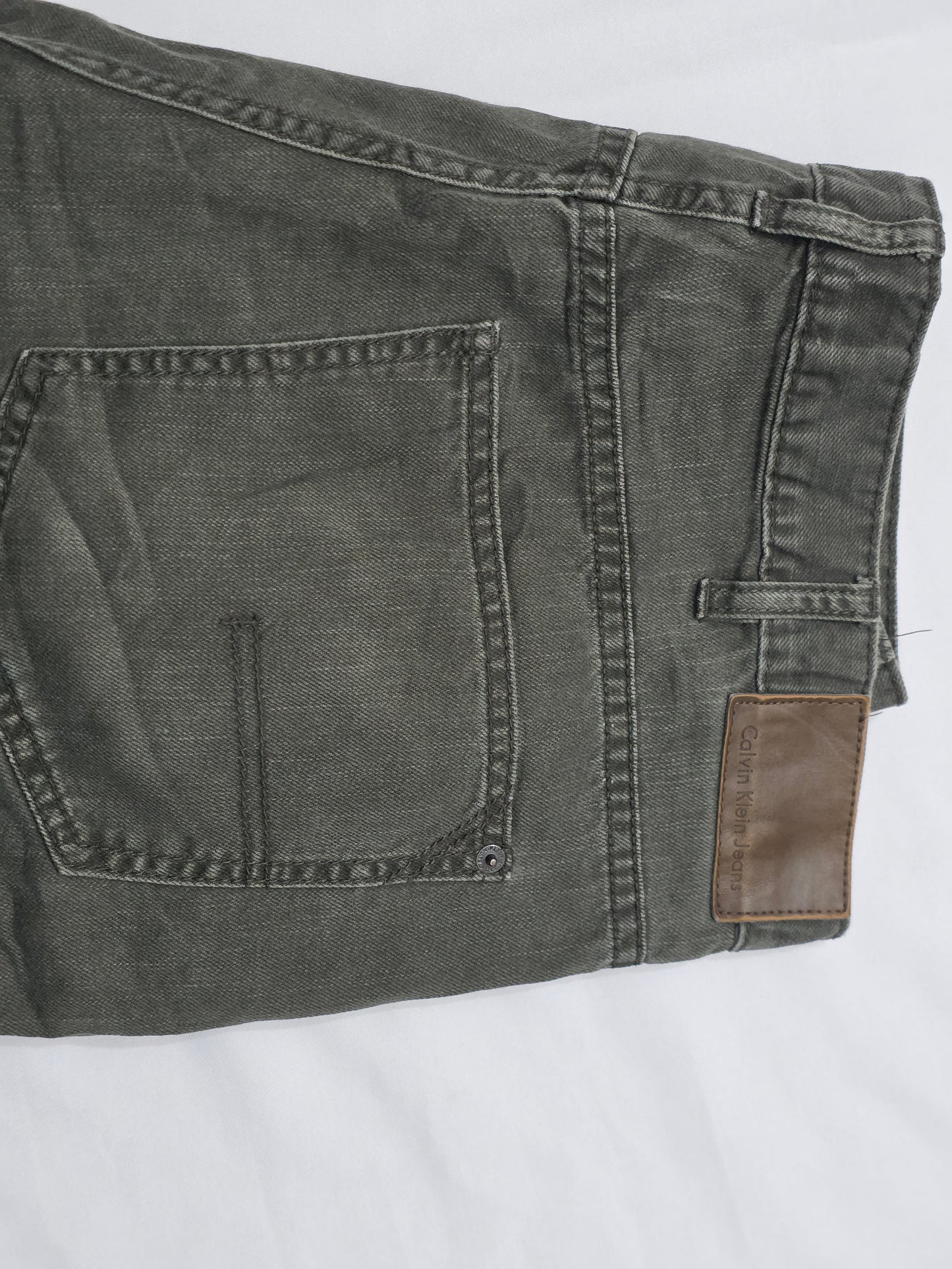 Pantalon Calvin Klein 36 Verde (Usado)