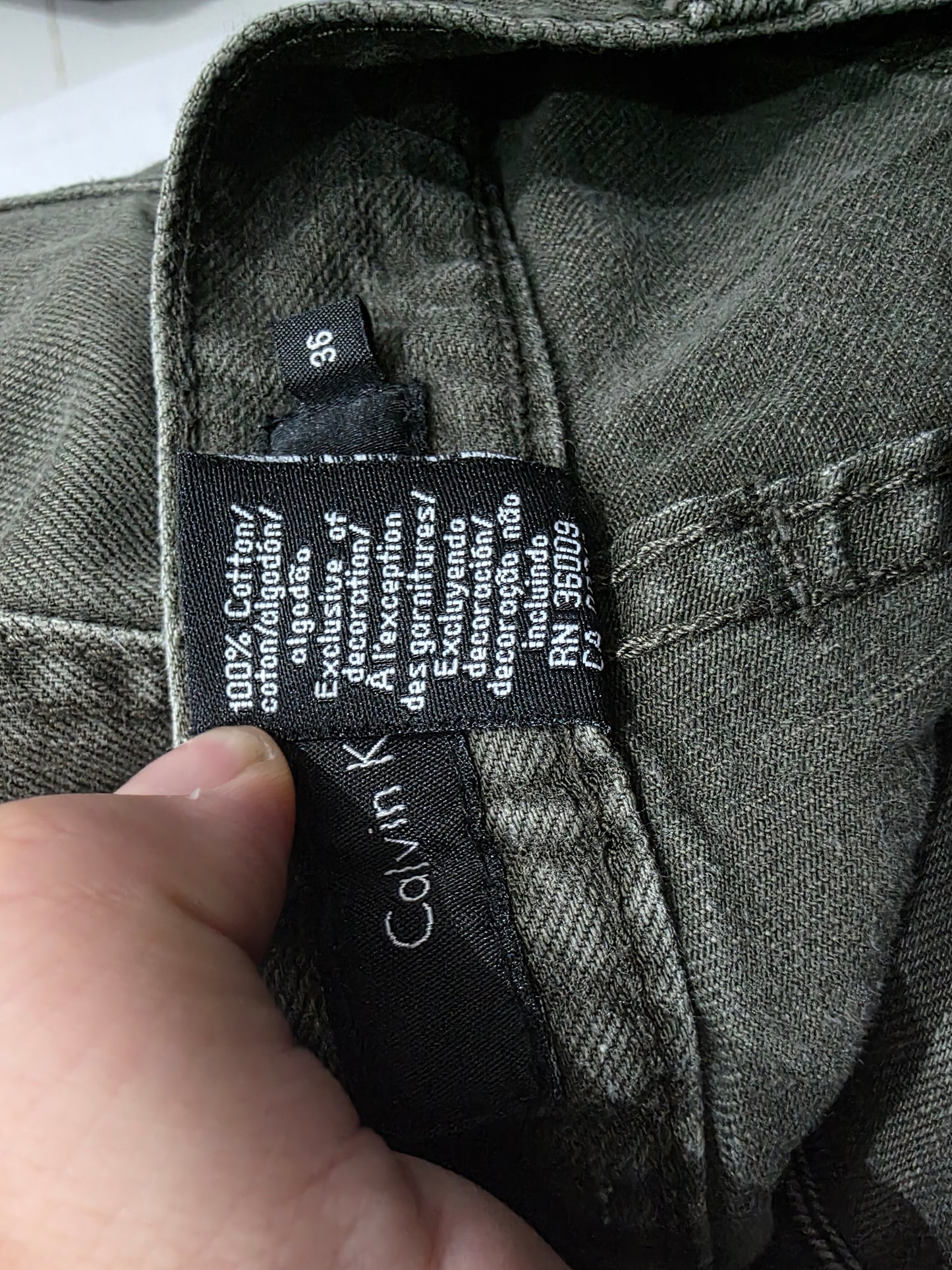 Pantalon Calvin Klein 36 Verde (Usado)