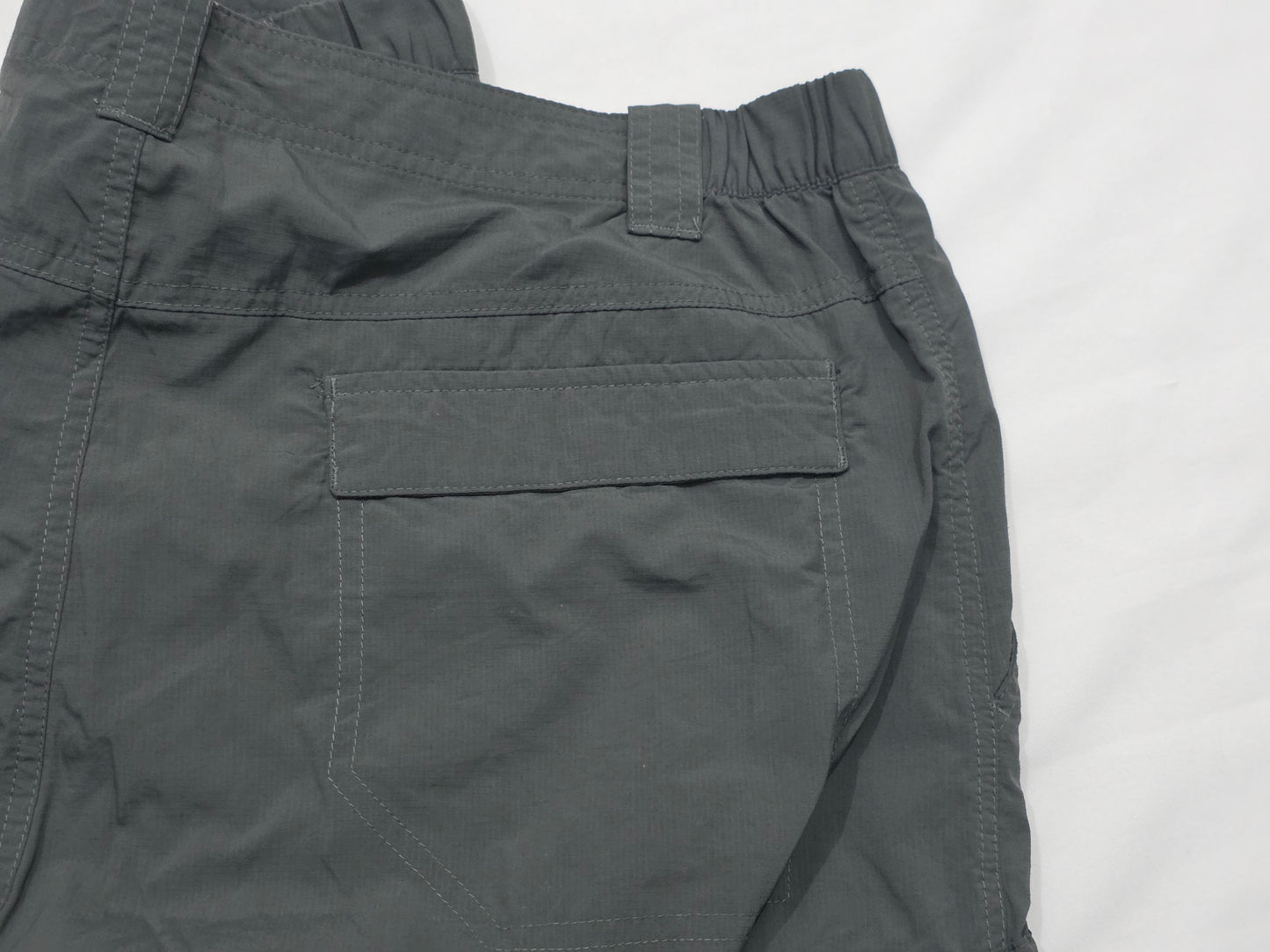 Pantalon Convertible Omni Shade Columbia 38 Verde (Usado)