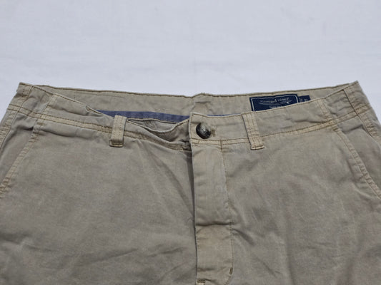 Bermuda Vineyard Vines Talla 31 Cafe (Usado)