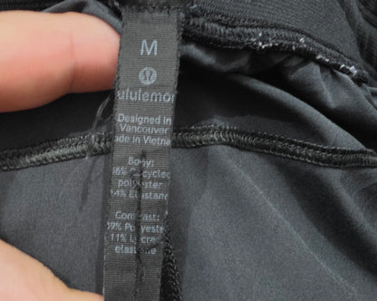 Short Lululemon Mediana M Negro (Usado)