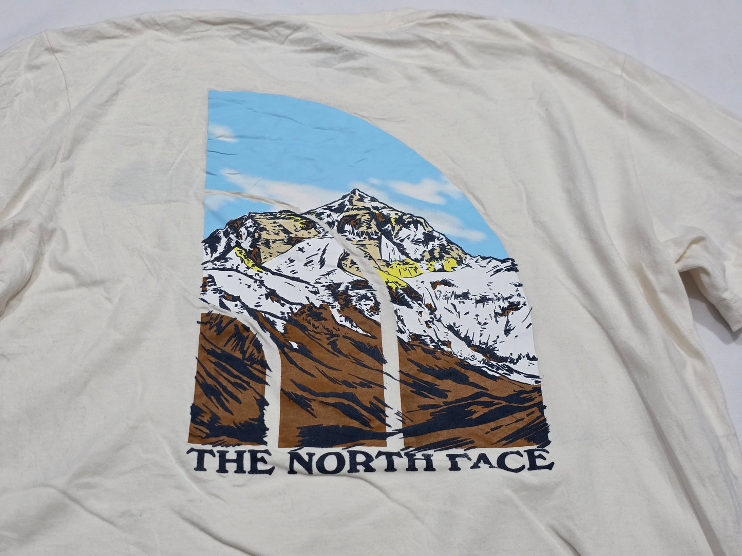 Playera The North Face Mediana M Beige (Usado)