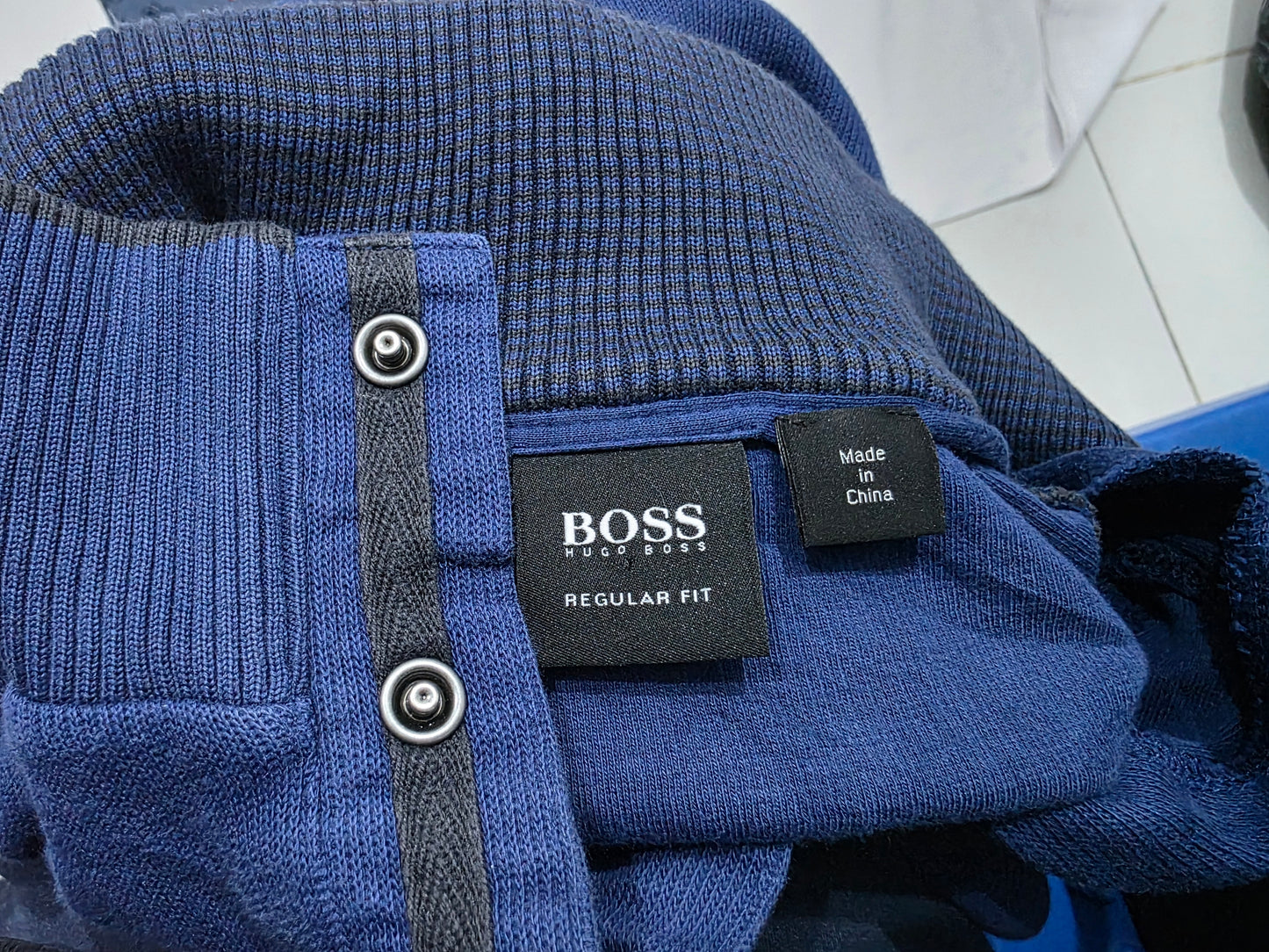 Sueter Hugo Boss Mediana M Azul Deslavado (Usado)