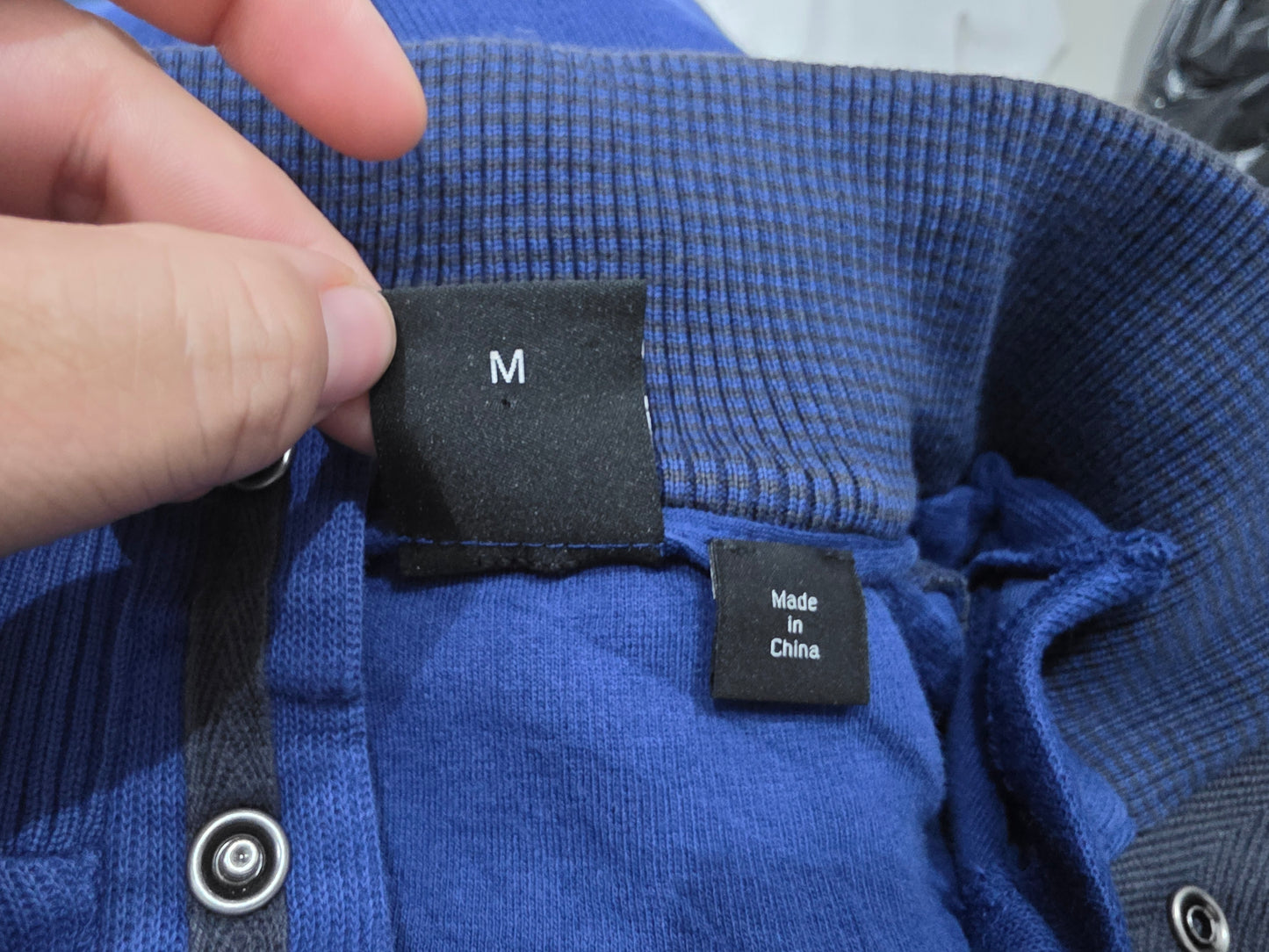 Sueter Hugo Boss Mediana M Azul Deslavado (Usado)