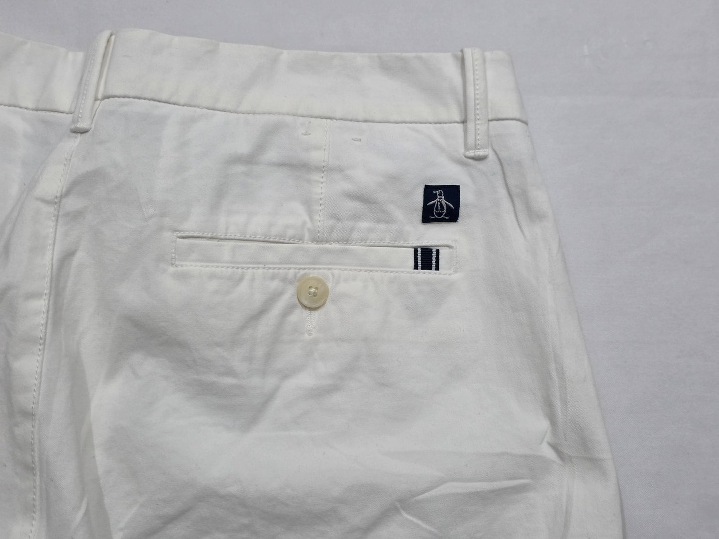 Bermuda Penguin Talla 33 Blanca (Usado)