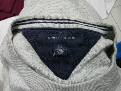 Sueter Tommy Hilfiger Grande L Gria Cuello V (Usado)