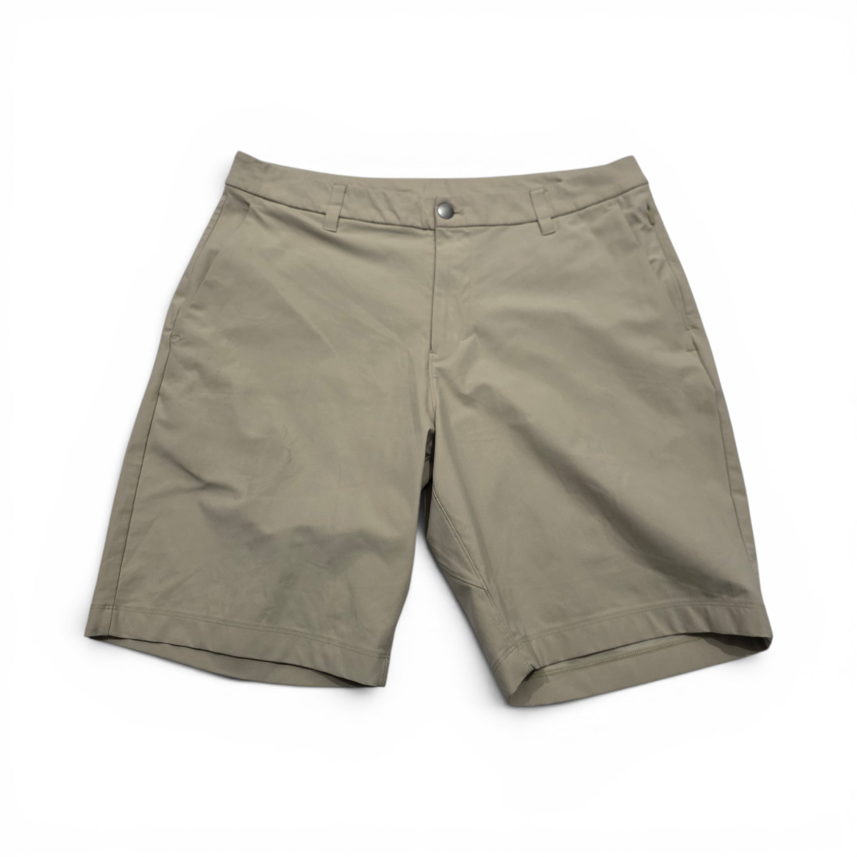 Bermuda Lululemon Talla 34 Comission Classic Cafe Claro (Usado)