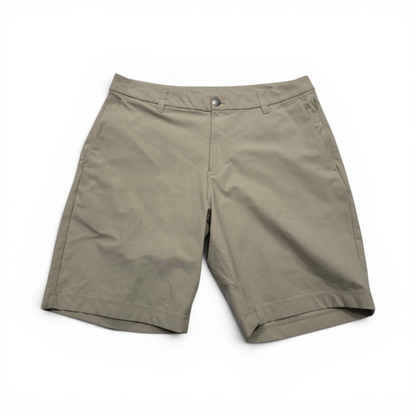 Bermuda Lululemon Talla 34 Comission Classic Cafe Claro (Usado)