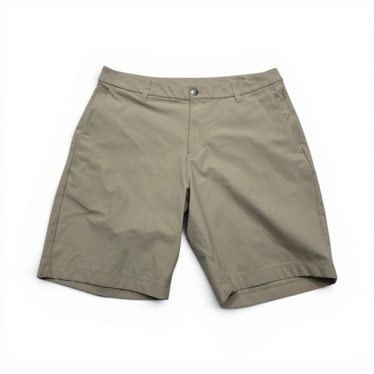 Bermuda Lululemon Talla 34 Comission Classic Cafe Claro (Usado)