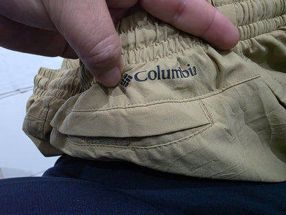 Short Columbia Mediana M Cafe Cordon (Usado)