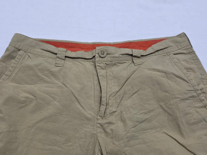 Bermuda Columbia Talla 32 Cafe (Usado)