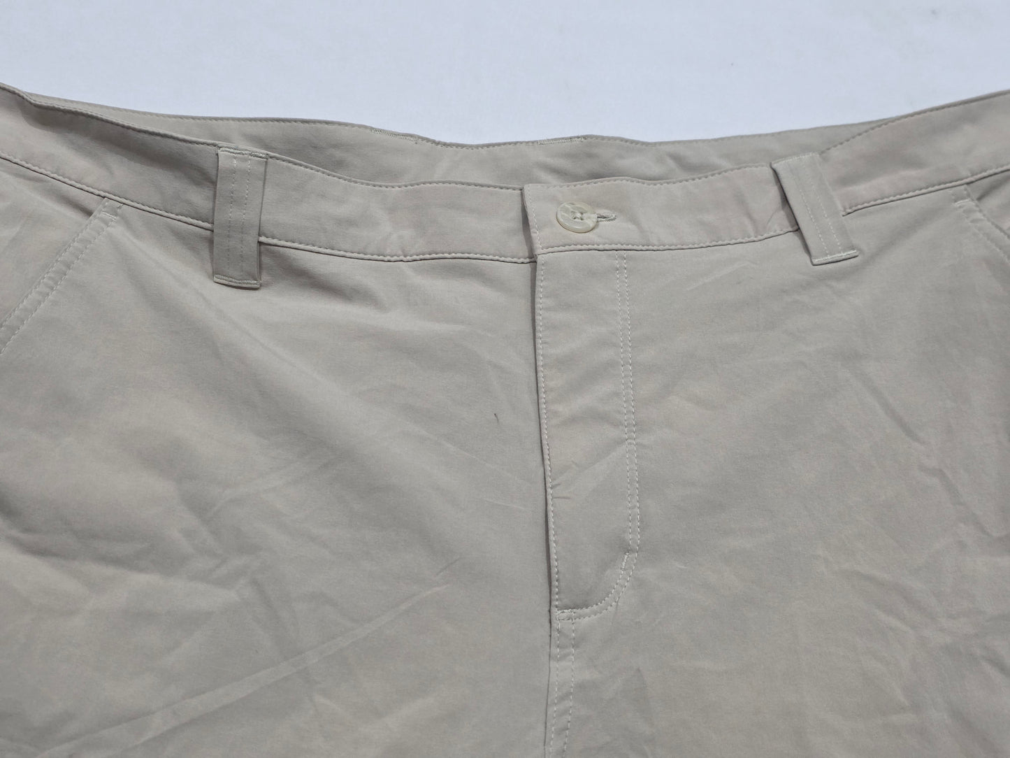Bermuda Columbia Pfg Talla 40 Beige (Usado)