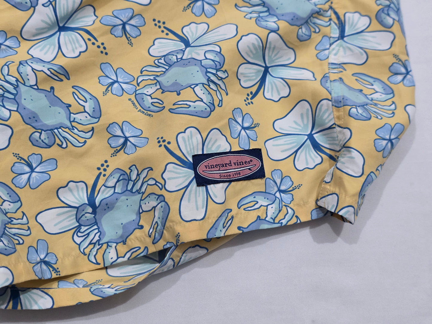 Bermuda Vineyard Vines Xgrande Xl Amarillo Flores Azules (Usado)