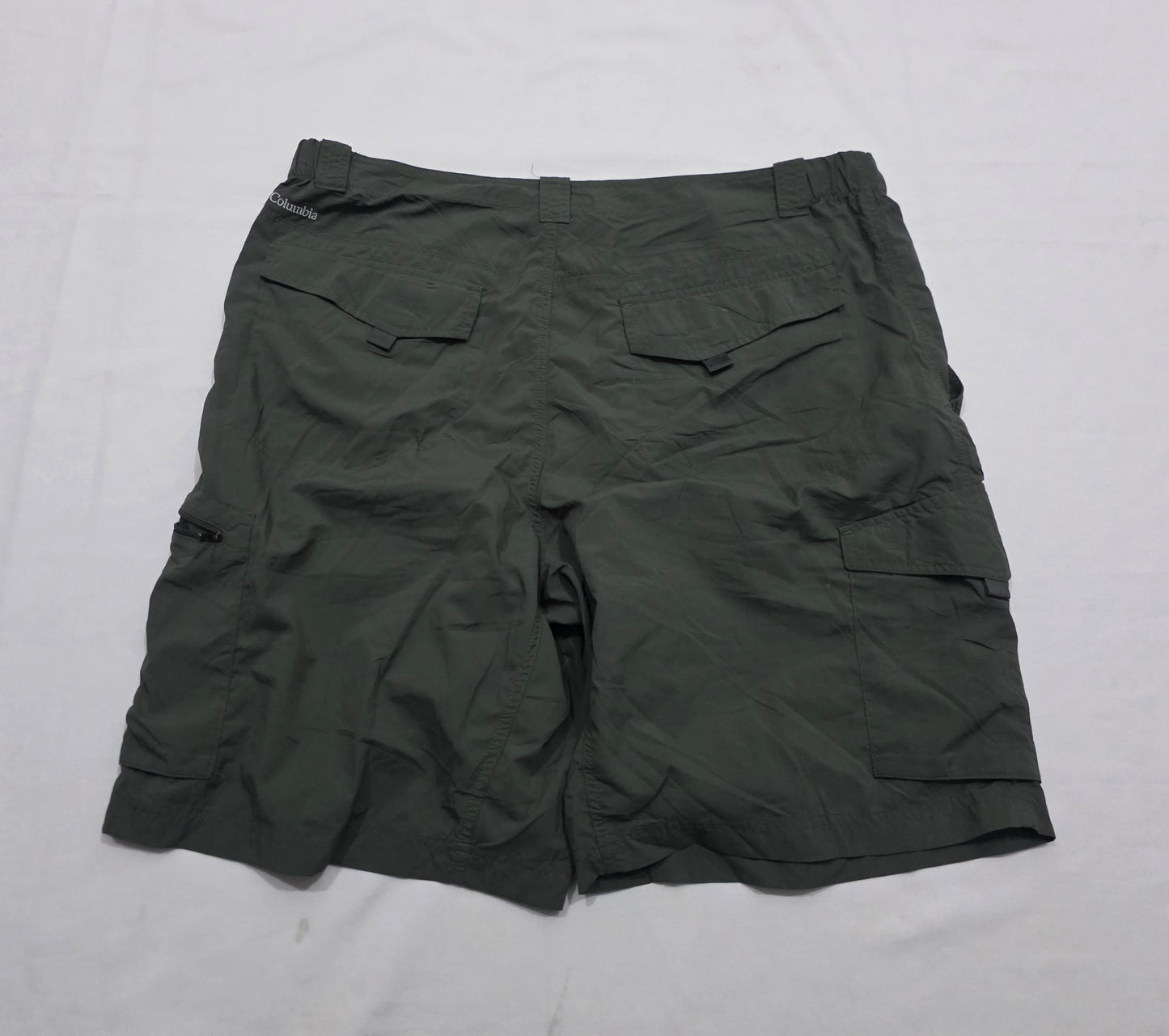 Bermuda Columbia Talla 40 Verde Omni Shade (Usado)