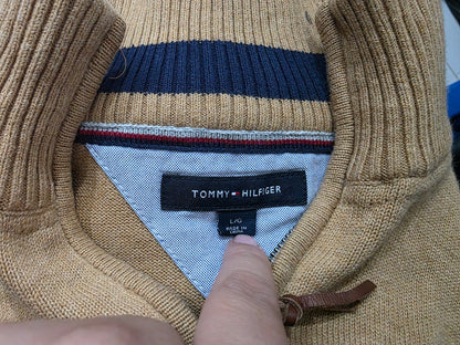 Sueter Tommy Hilfiger Grande L Cafe Cierre Corto (Usado)