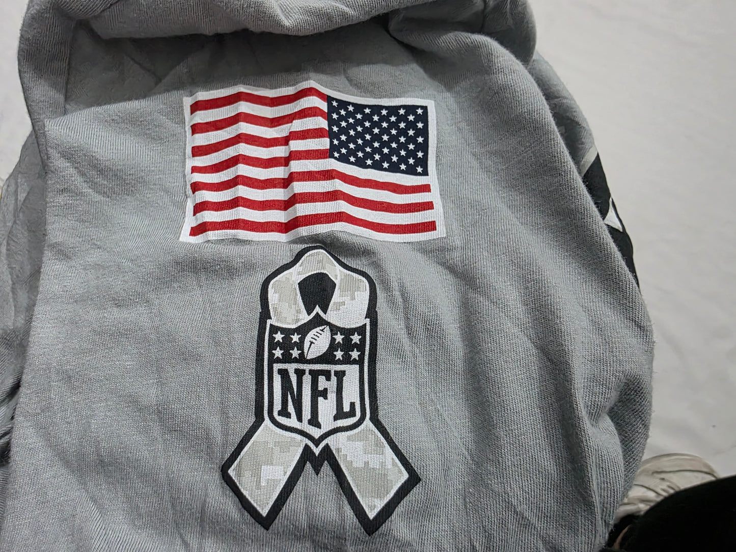 Playeramanga Larga Nike Salute To Service Eagles Chicos Gris
