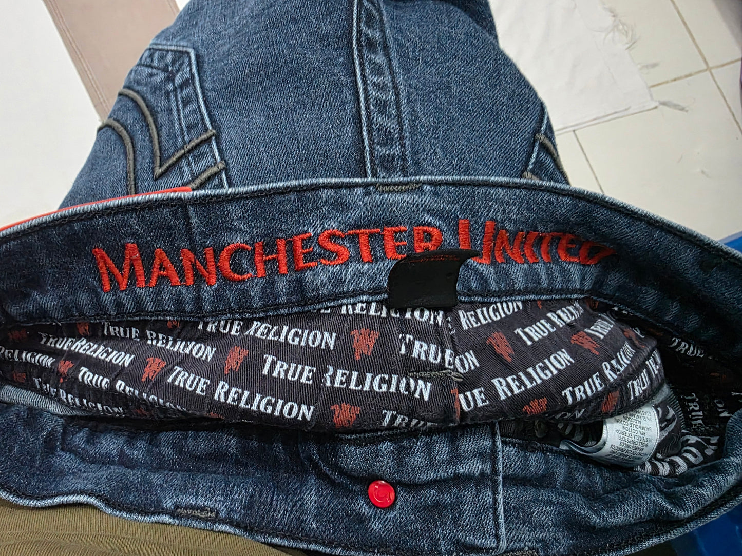 Pantalon Recto Manchester United True Religion Talla 30 Azul (Usado)
