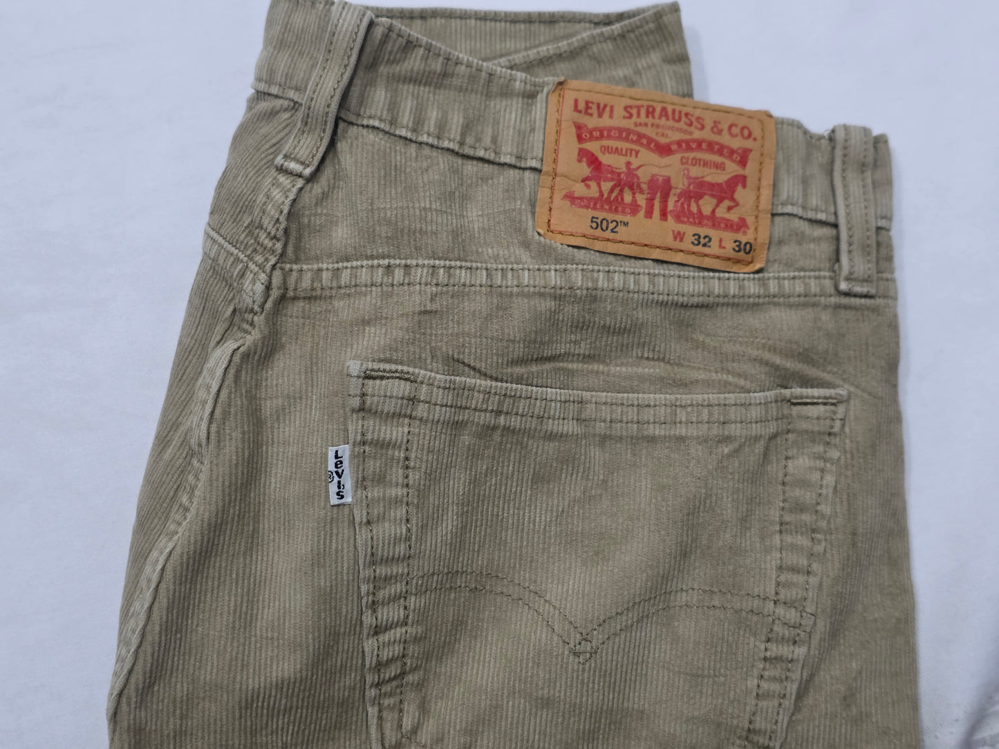 Pantalon Recto Pana Levis 502 32x30 Cafe (Usado)
