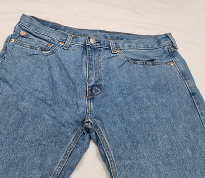 Pantalon Levis 505 35x32 Azul Claro (Usado)