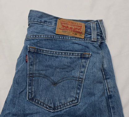 Pantalon Levis 505 35x32 Azul Claro (Usado)